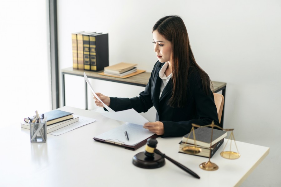 Quelles formules de politesse utiliser en fin de lettre pour un avocat ? Quelles formules de politesse utiliser en fin de lettre pour un avocat ?